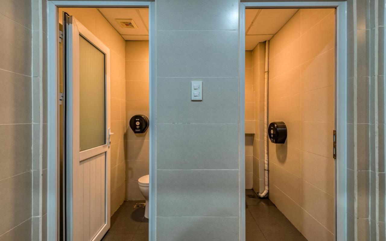 Cherry Hotel And Apartment Хошимин Экстерьер фото